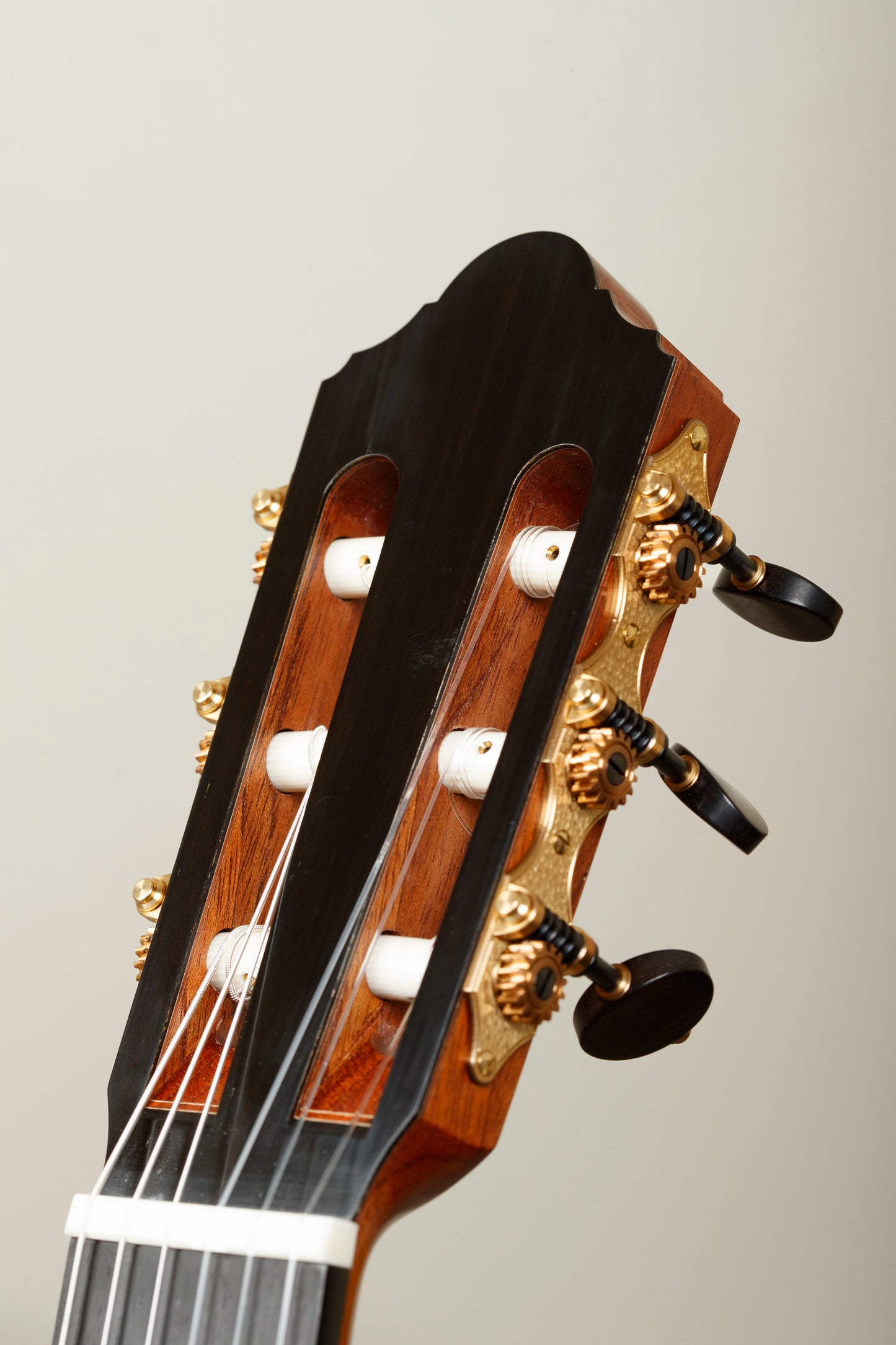 Michel Brück – 2024 Cedar / Ziricote Double-Top Classical Guitar