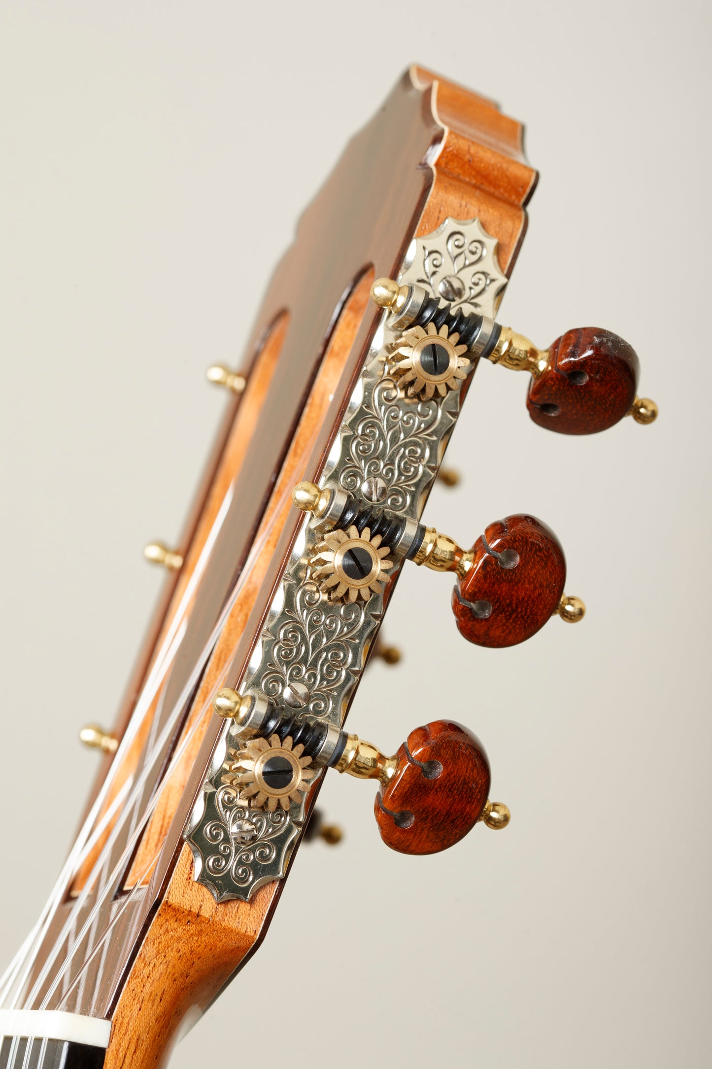 Jeffrey Elliott – 2020 Cedar / Brazilian Rosewood Classical Guitar