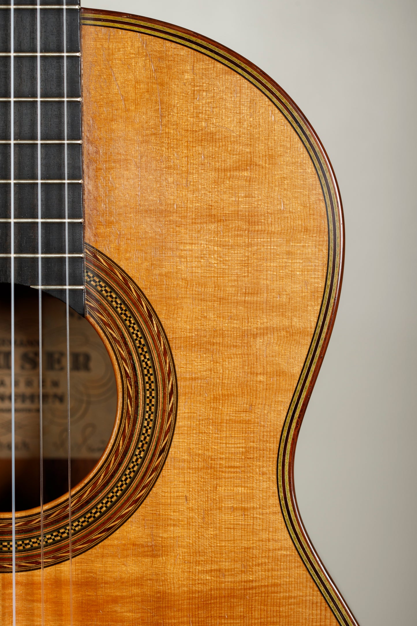 Hermann Hauser II 1969 “Llobet” Model – Spruce / Brazilian Rosewood (642mm)