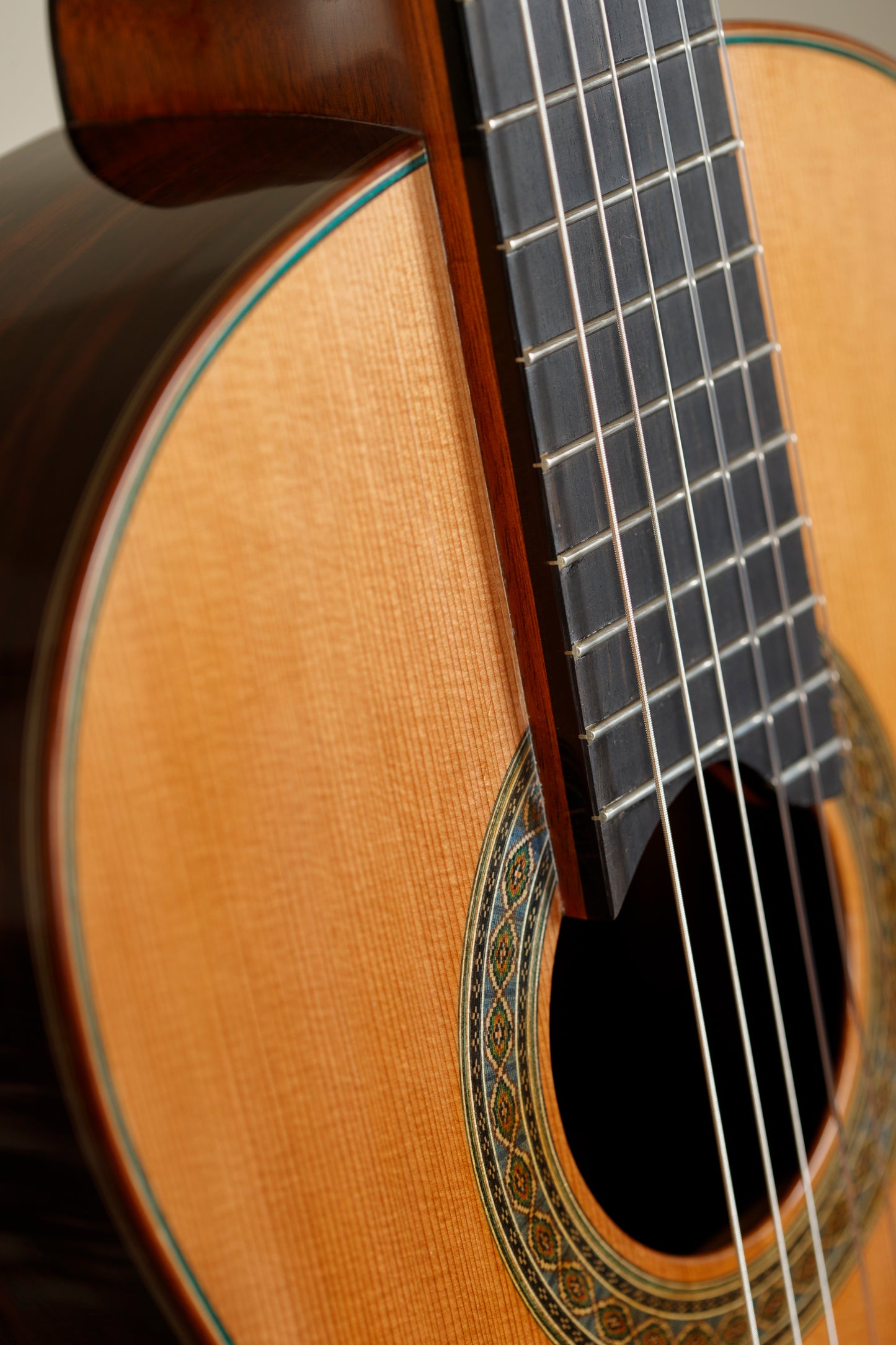 Domenic Roscioli 2025 – Cedar / Amara Ebony Lattice