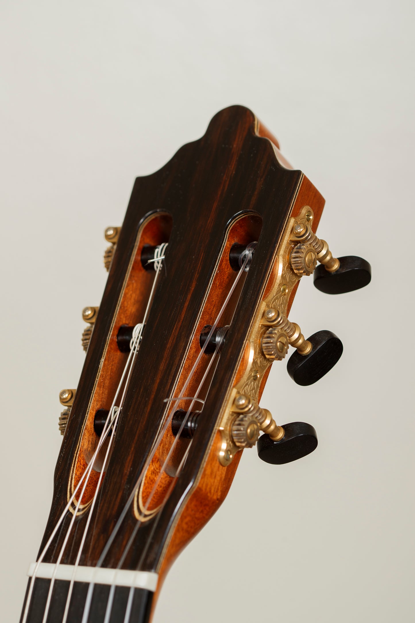 Domenic Roscioli 2025 – Cedar / Amara Ebony Lattice