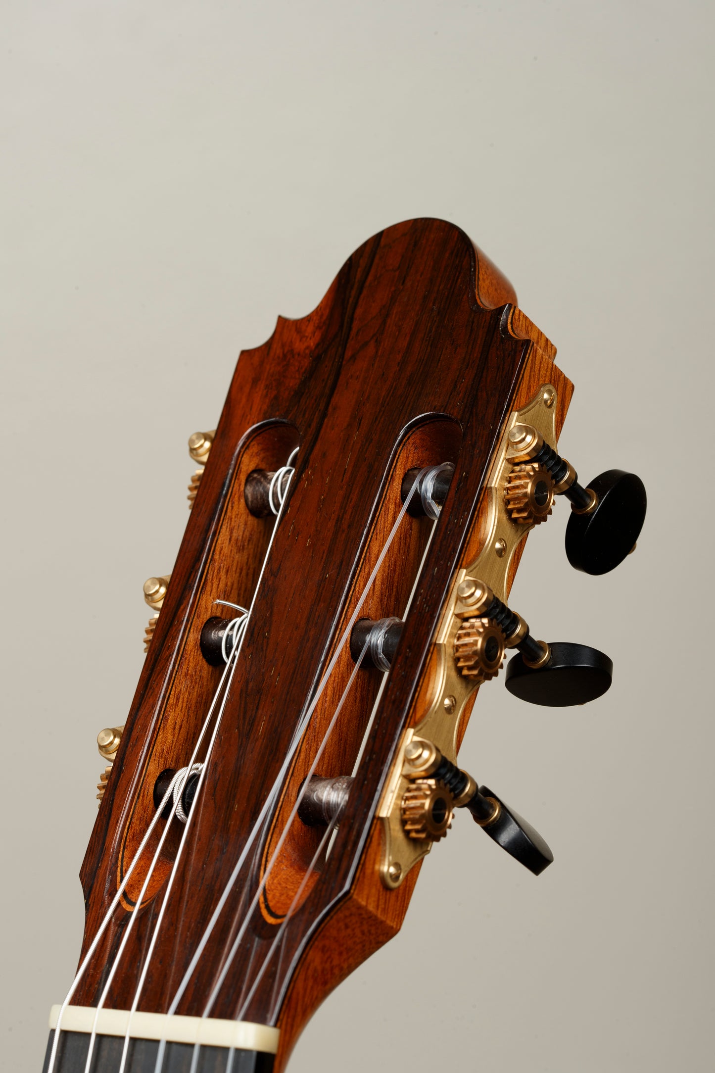 Mark Usherovich – 2023 Cedar / Indian Rosewood Carbon Lattice Classical Guitar